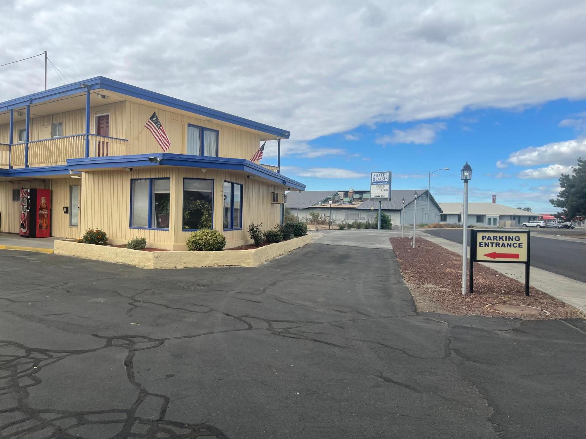 Motel Oasis Moses Lake Exterior photo