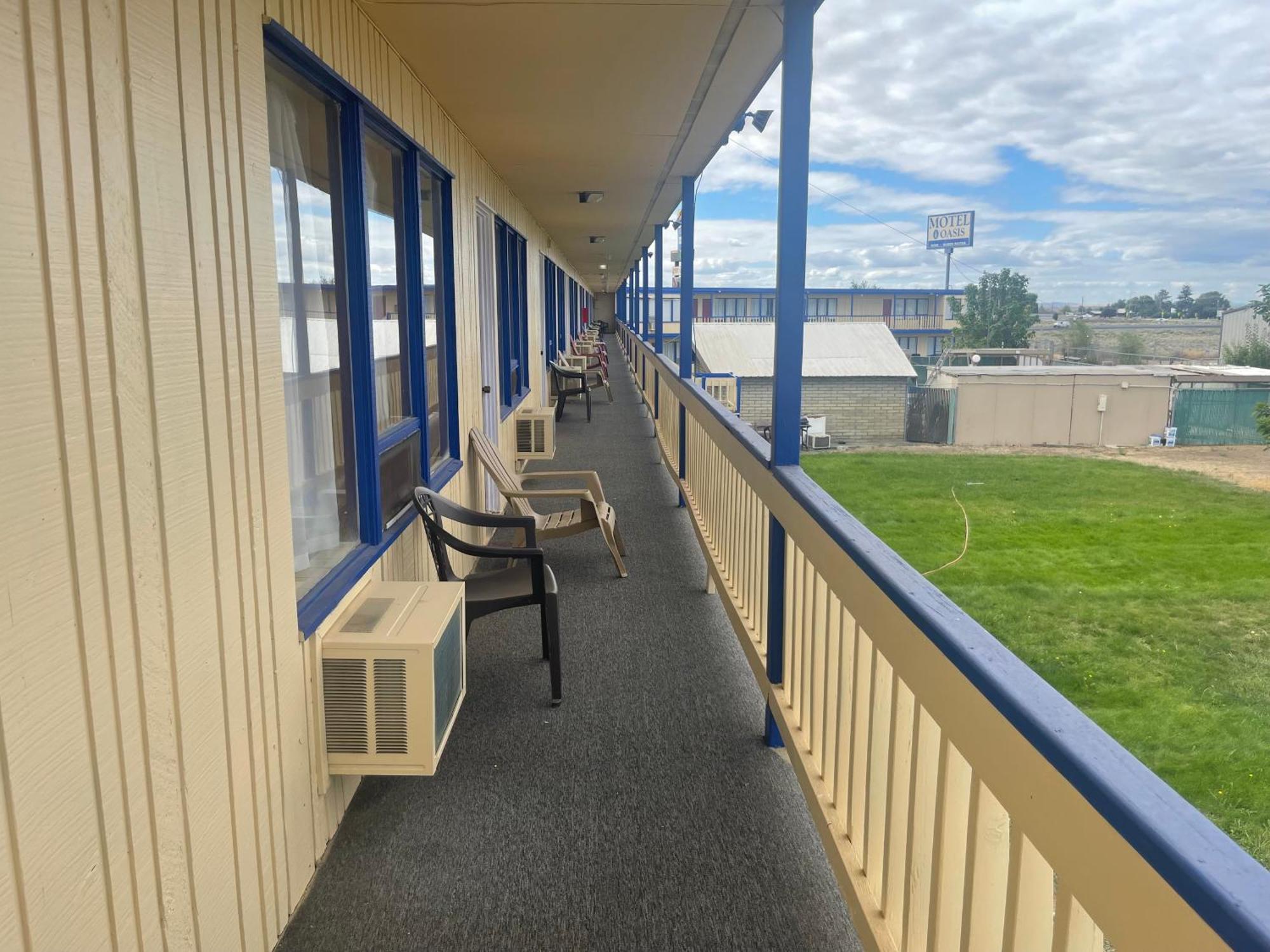 Motel Oasis Moses Lake Exterior photo