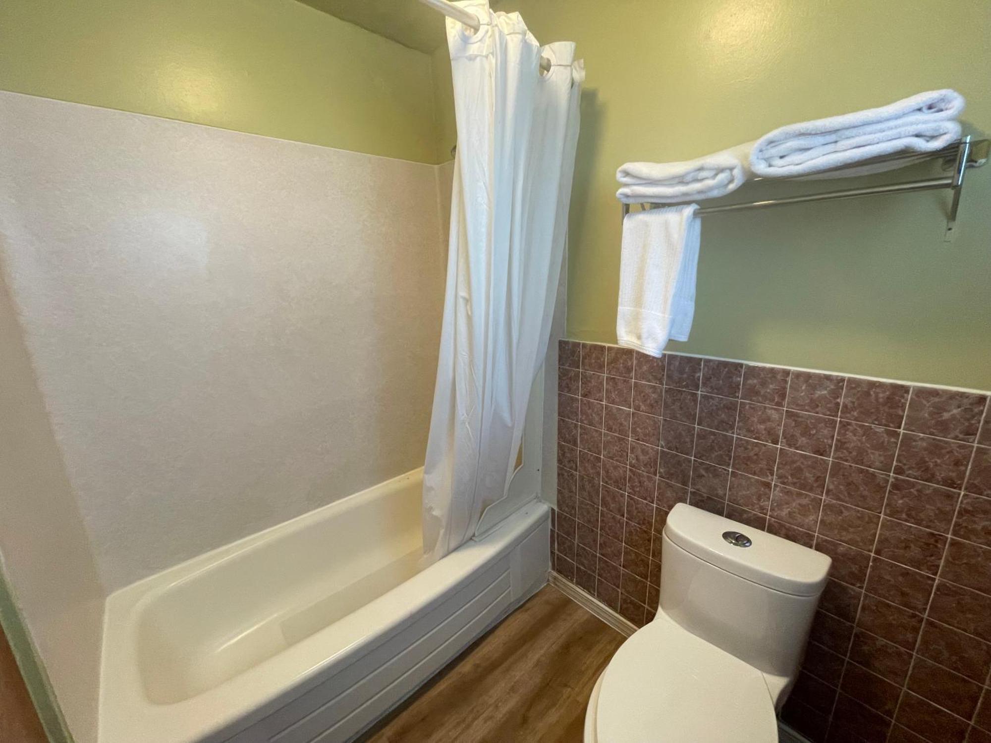 Motel Oasis Moses Lake Exterior photo