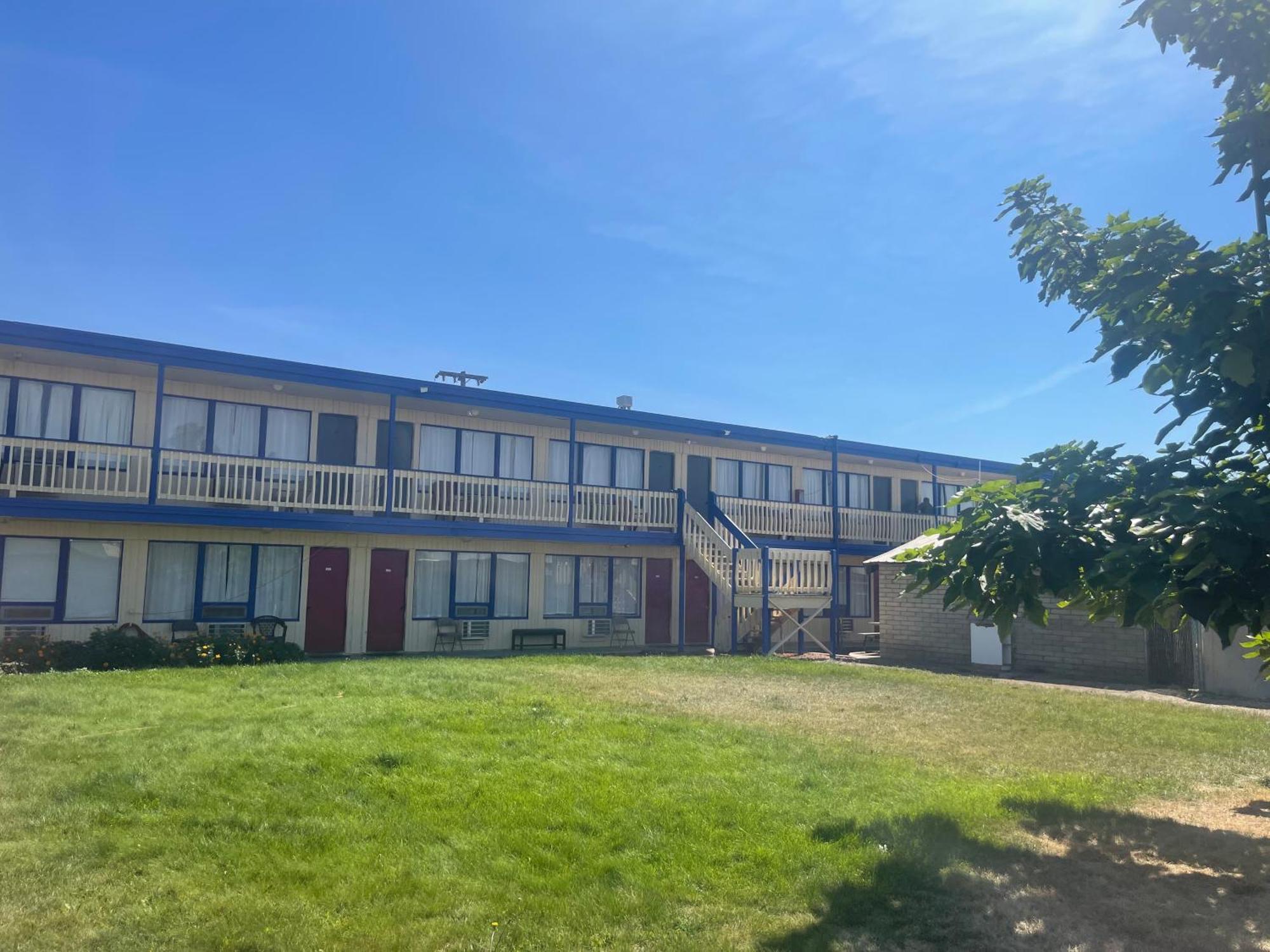 Motel Oasis Moses Lake Exterior photo