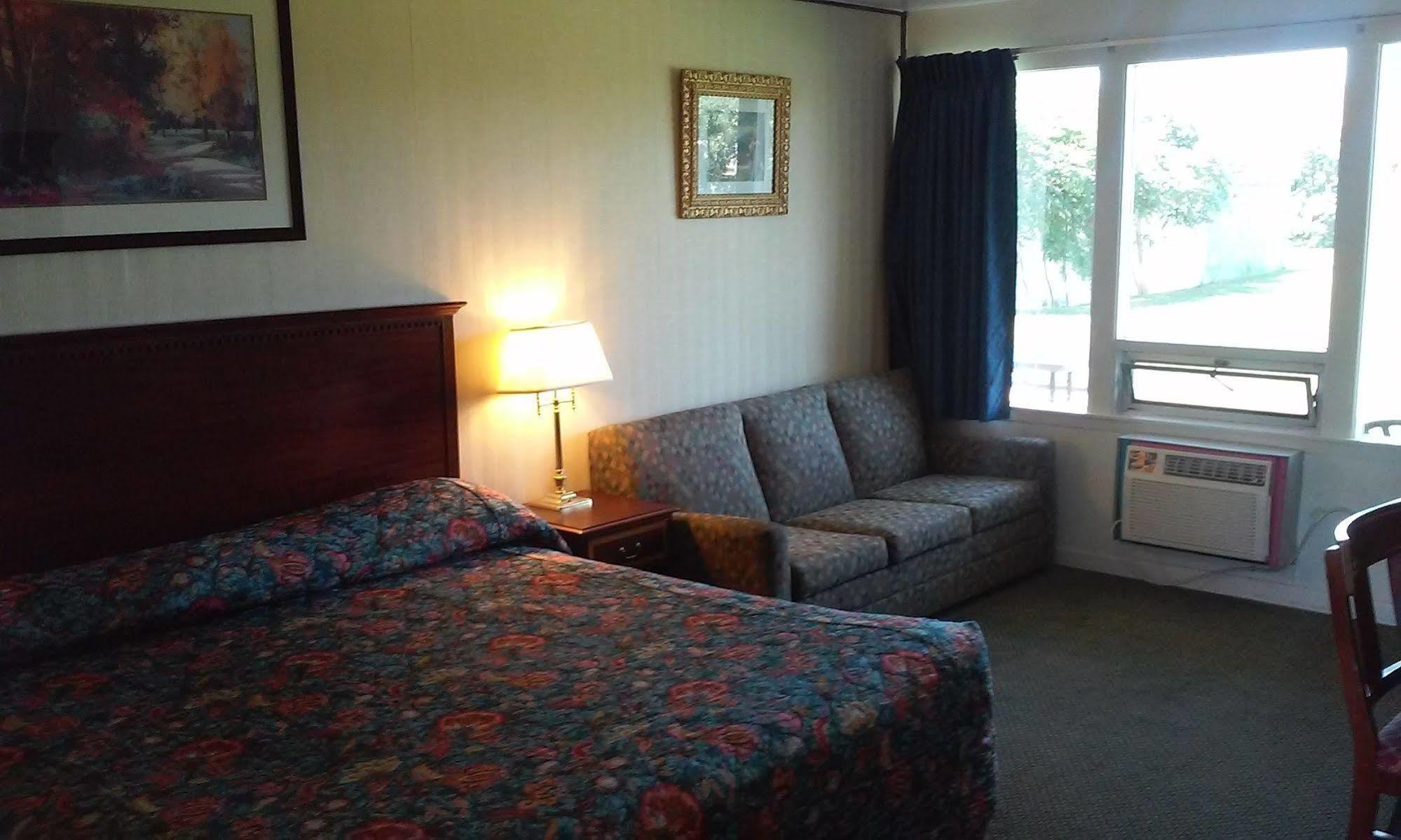 Motel Oasis Moses Lake Exterior photo