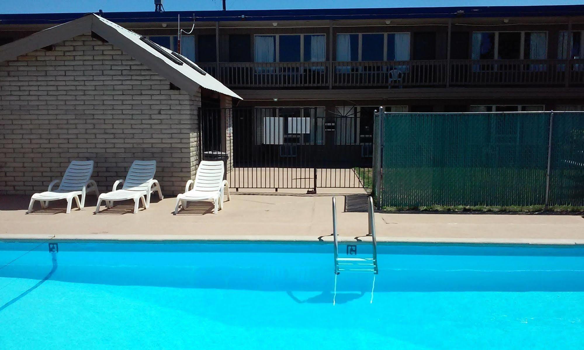 Motel Oasis Moses Lake Exterior photo